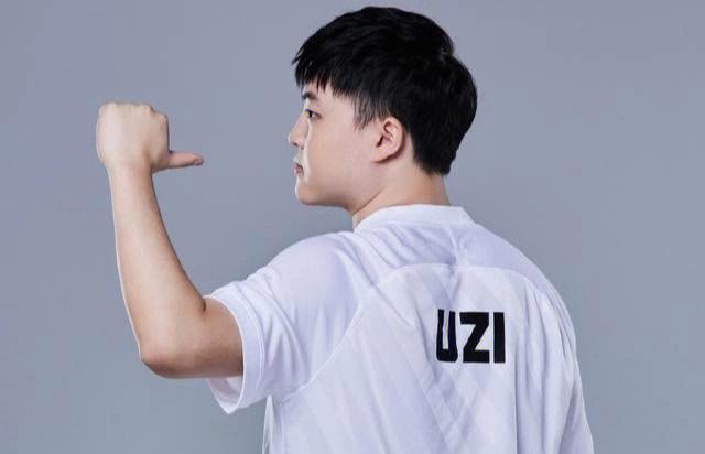据LPL圈爆料UZI将加重新连接,加入IG战队,组建全神班